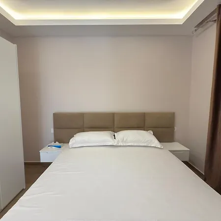 Sol Boutique アパート Vlorë