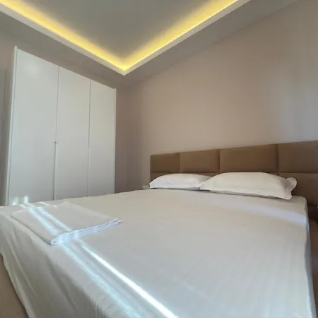 アパート Sol Boutique Vlorë